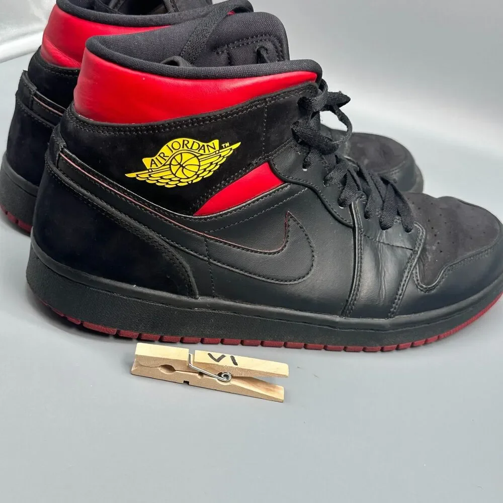 Jordan 1 Mid Last Shot Athletic Sneakers Mens 10.5 Black Leather Lace Up Mid Top